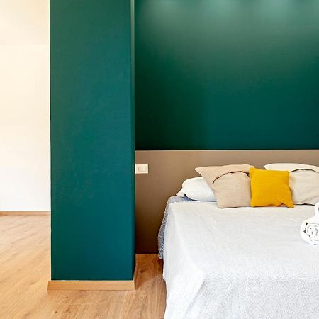 The Boutique Apartment Ливорно Экстерьер фото